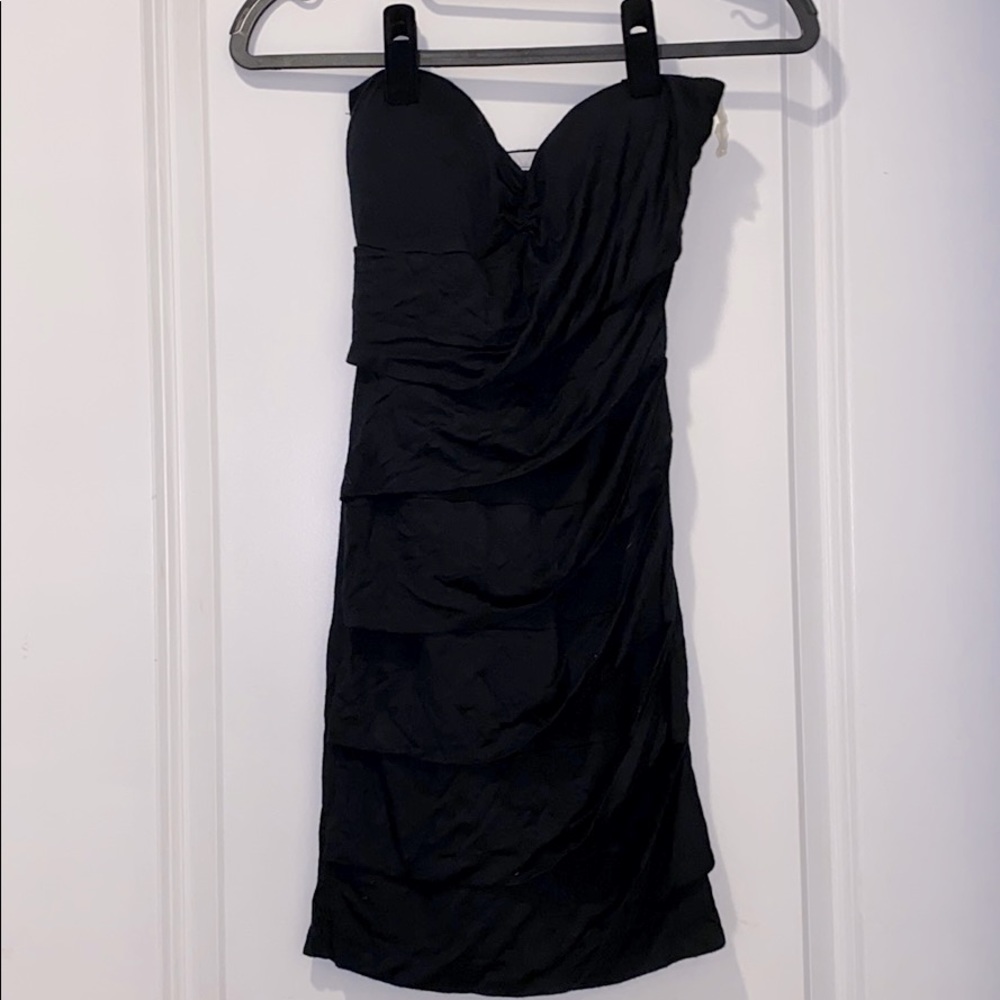 Misope stretchy black strapless dress